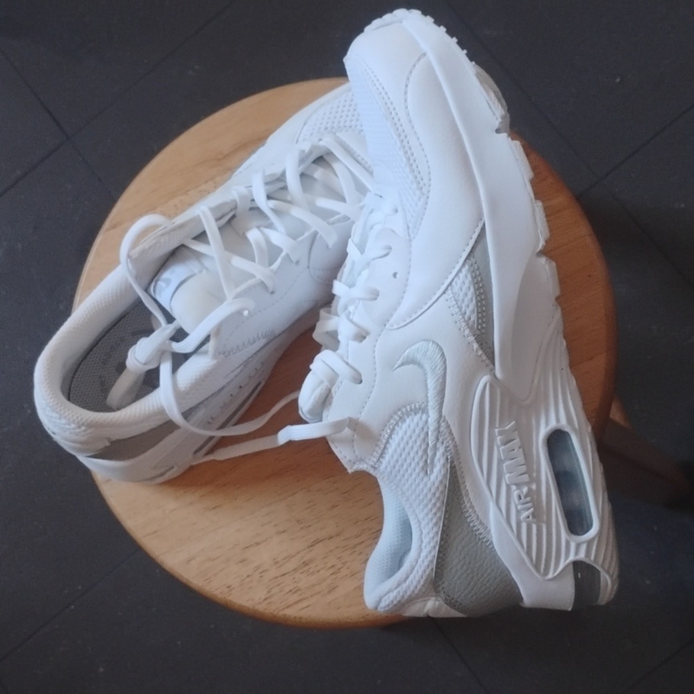 NEW Nike Air Max